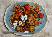 Bulgur met kerstomaten,  aubergines (of courgettes) & yoghurt met citroen