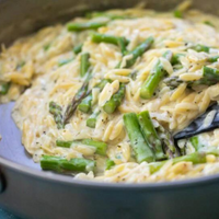 Risotto d’orzo, Asperges vertes & mozzarella

