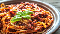 Bolognaise saus ( 900g) met spaghetti ( 500g) en geraspte kaas