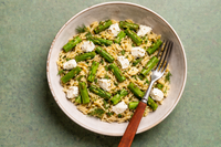 Griekse pasta risotto, Groene asparagus & mozzarella