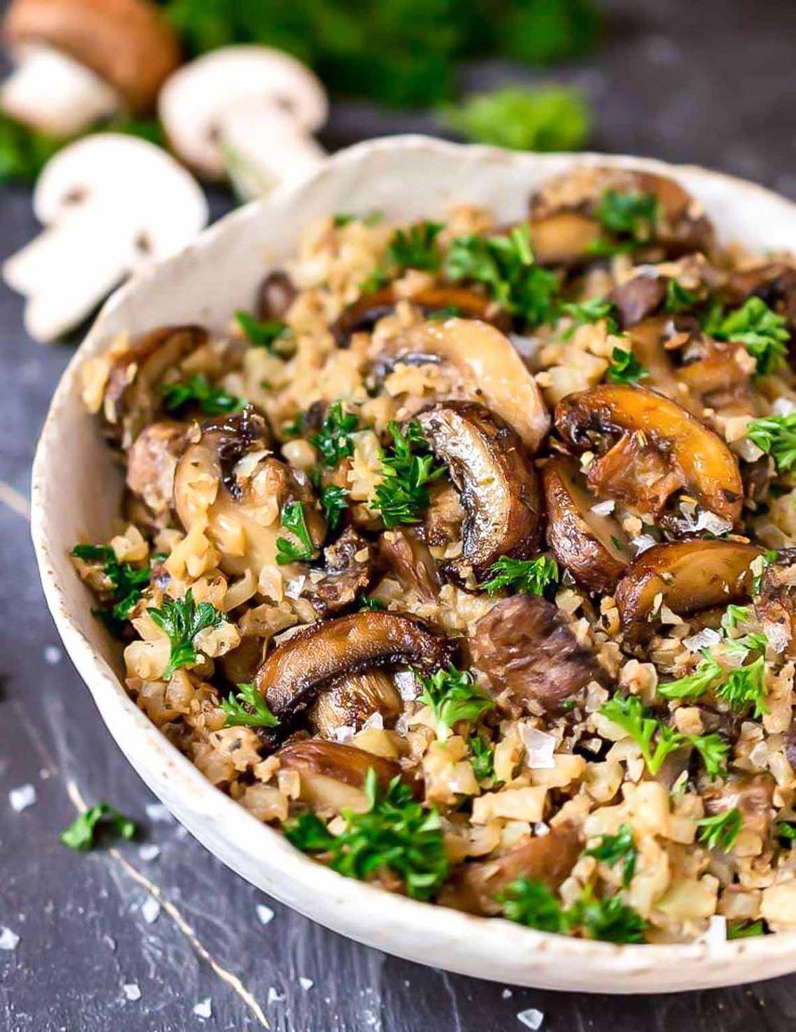 Bloemkoolcouscous Gebakken champignons en pompoenpitten, bloemkool/aardappelpuree